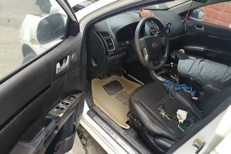 Used Geely Auto Classic Emgrand 2013 Hatchback 1.5L Manual Entry-Level Model