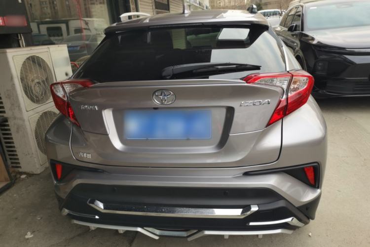 Used Toyota IZOA 2018 2.0L Yichi Version China VI Standard