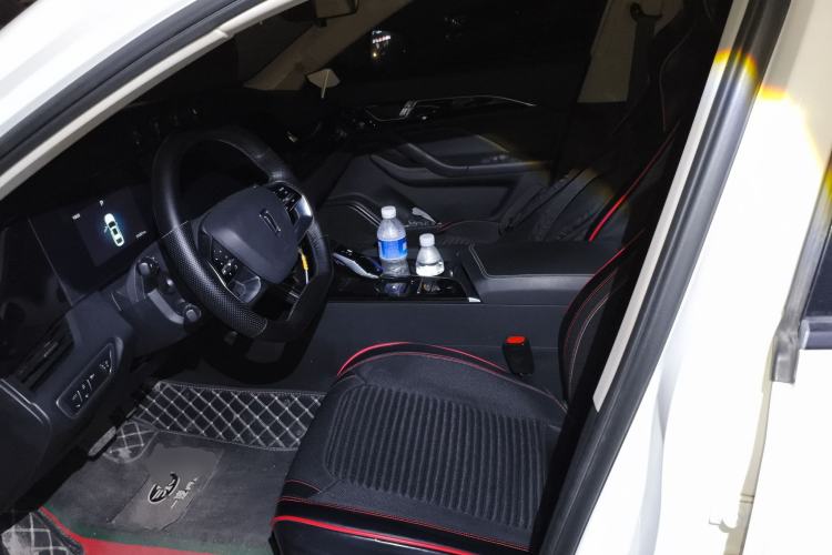 Used Bestune B70 2023 Third Generation 1.5T Automatic Enjoyment Version
