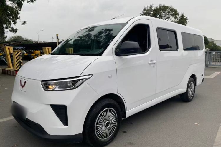 Used Wuling Yangguang 2025 Model 400km Bus Edition—Comfort Edition