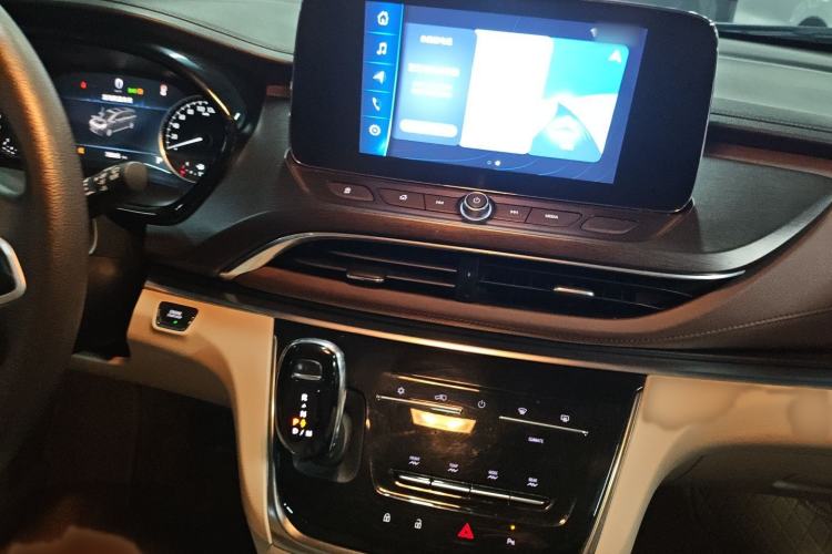 Used Buick GL8 2023 Land Executive Class Comfort Model Audio And AC Panel