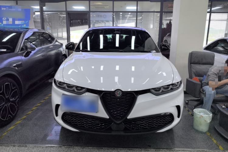 Used Alfa Romeo Tonale 2023 2.0T 268HP AWD Veloce Track Edition
