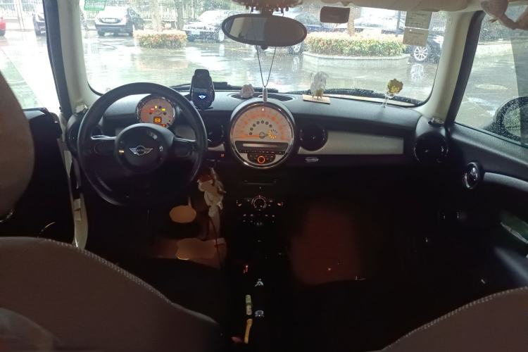 Used MINI 2011 1.6L ONE