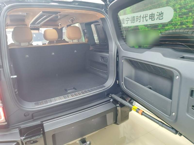 Used iCAR V27 2026 Model 200KM Four-Wheel Drive Falcon 500 — 18