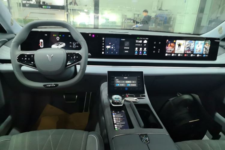 Used VOYAH PASSION 2023 Four-Wheel Drive Long-Range Version Interior 2