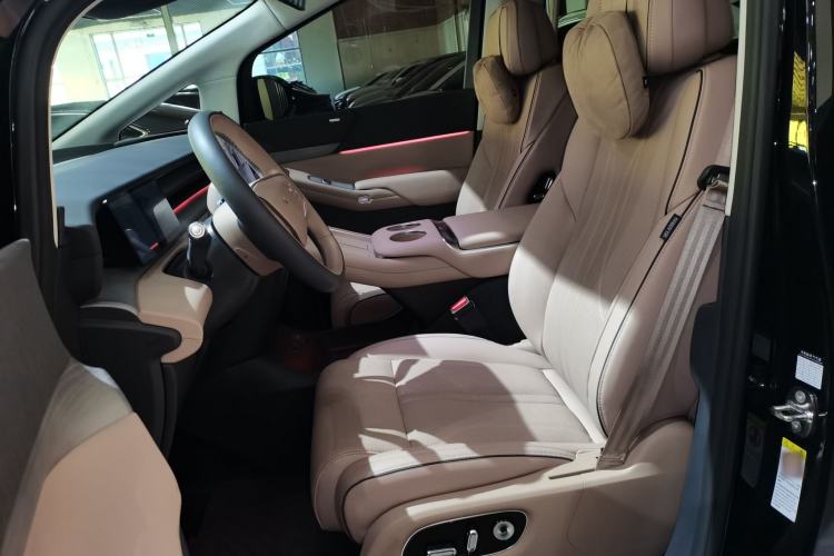 Used XPeng X9 2025 740 Ultra-Long Range Max