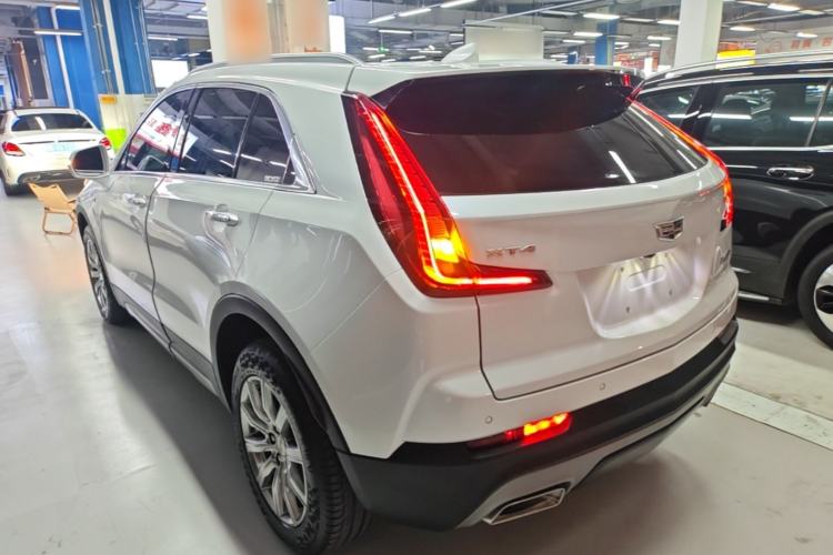 Used Cadillac XT4 2021 28T Two-Wheel Drive Leading Version
