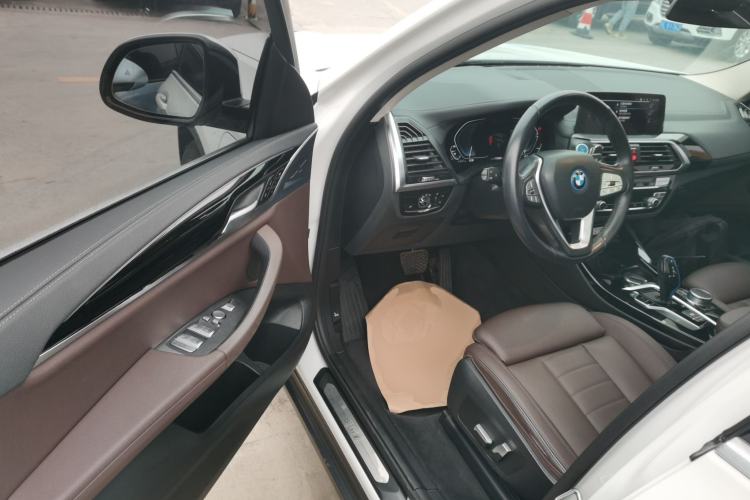 Used BMW iX3 2021 Updated Leading Edition
