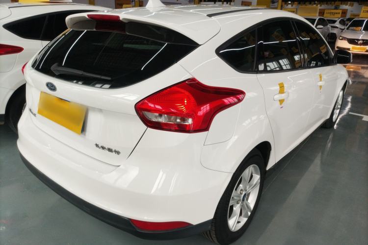 Used Ford Focus 2018 Hatchback Classic 1.6L Automatic Comfort Plus SmartDrive Edition
