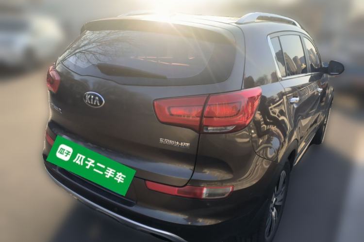 Used Kia Sportage R 2015 2.0L Automatic Two-Wheel Drive DLX Model Rear Right 45 Deg