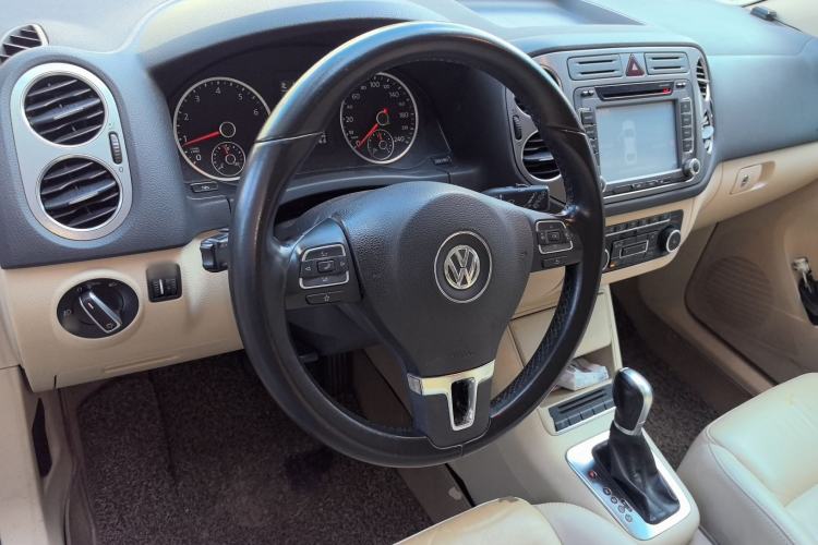 Used Volkswagen Tiguan 2012 1.8TSI Automatic Two-Wheel Drive Elite Edition Steering Wheel