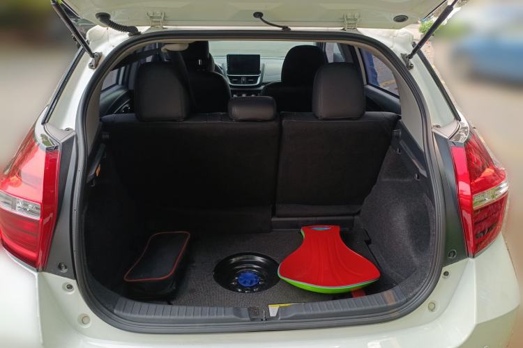 Used Toyota YARiS L Zhi Xuan 2022 1.5L CVT Leading PLUS Edition
