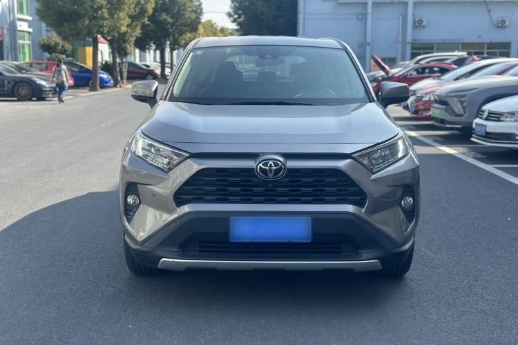 Used Toyota RAV4 2021 2.0L CVT Two-Wheel Drive Fashion Edition
