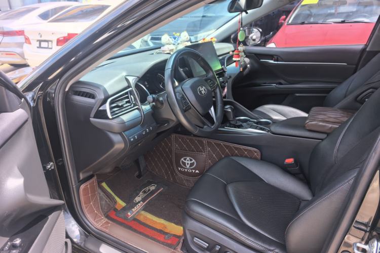 Used Toyota Camry 2021 2.0G Luxury Edition Right Front Seat