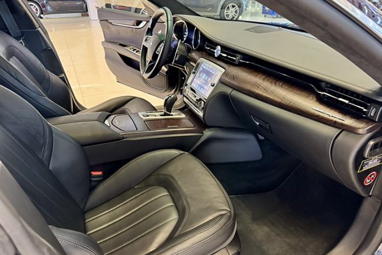 Used Maserati President 2013 3.0T Standard Model
