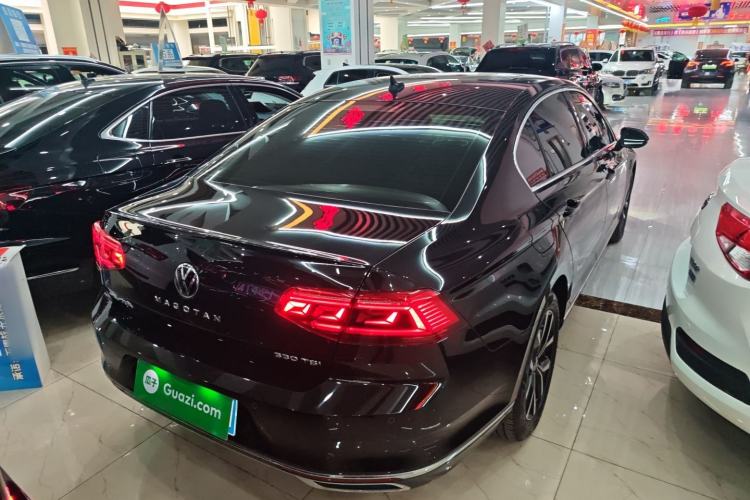 Used Volkswagen Magotan 2020 330TSI DSG Luxury Edition Rear Right 45 Deg