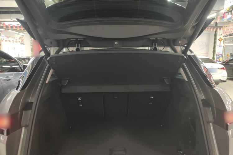 Used Land Rover Range Rover Evoque 2021 Range Rover Velar 249 PS R-Dynamic S Performance Edition
