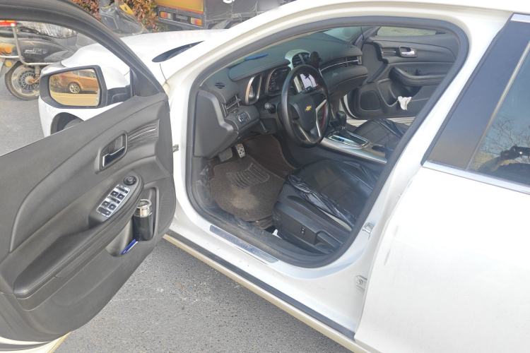 Used Chevrolet Malibu 2014 1.6T Automatic Comfort Edition Driver Seat