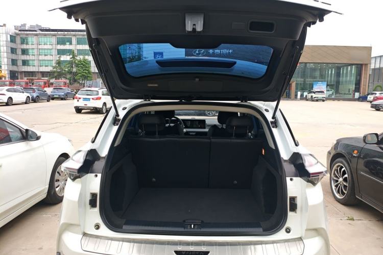 Used NETA U 2023 NETA U-Ⅱ Challenge Edition 400 U Show – Lithium Iron Phosphate Trunk