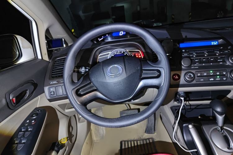 Used CIIMO CIIMO 2012 1.8L Automatic