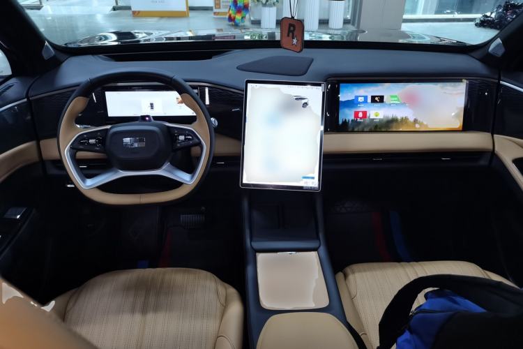 Used Geely Galaxy L7 2023 1.5T 115 km Starship Center Console