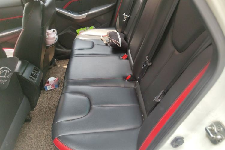 Used Venucia D60 2018 1.6L CVT Smart Connect Elite Edition
