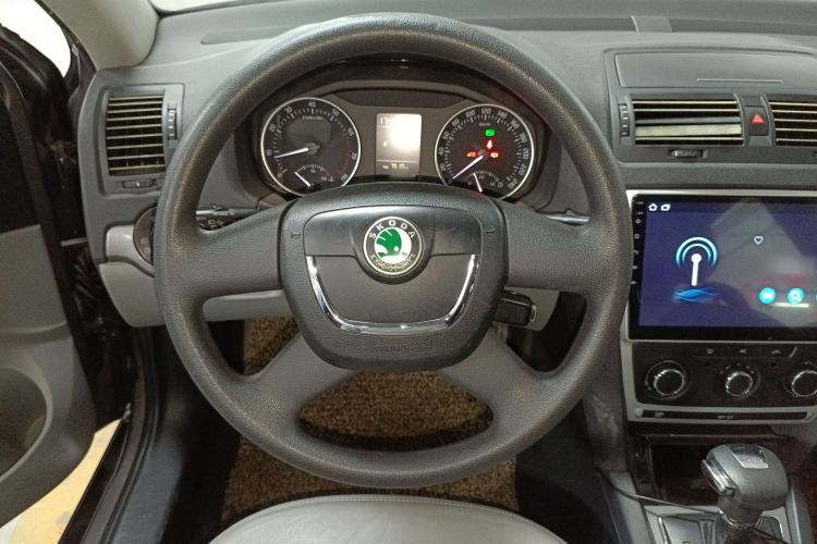 Used Skoda Octavia 2010 1.8TSI DSG Yijun Edition
