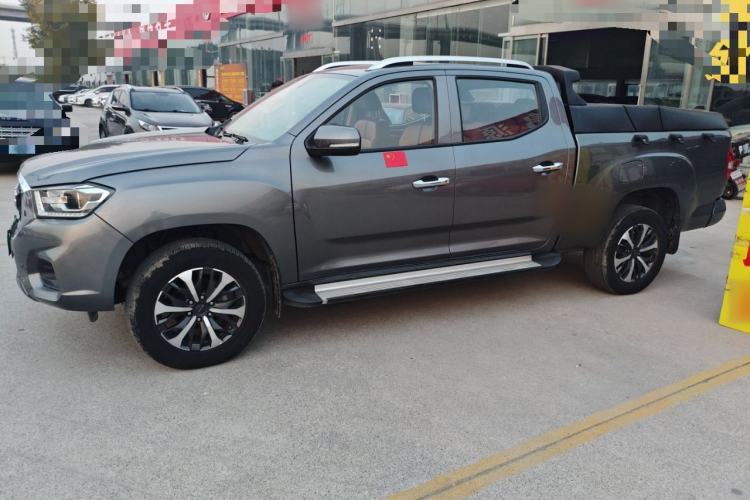 Used SAIC MAXUS T70 2021 2.0T Diesel Automatic Two-Wheel Drive Elite Version with Long Bed and High Ground Clearance