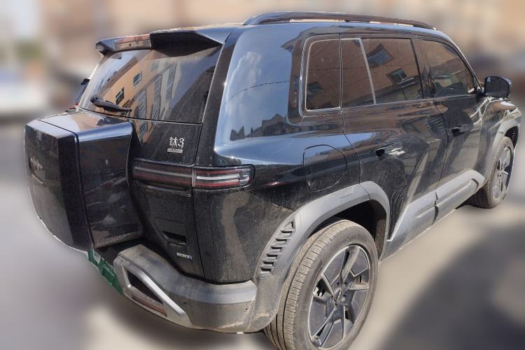 Used Formula Leopard Titanium 3 2025 501 km All-Wheel Drive Intelligent Driving Max Edition
