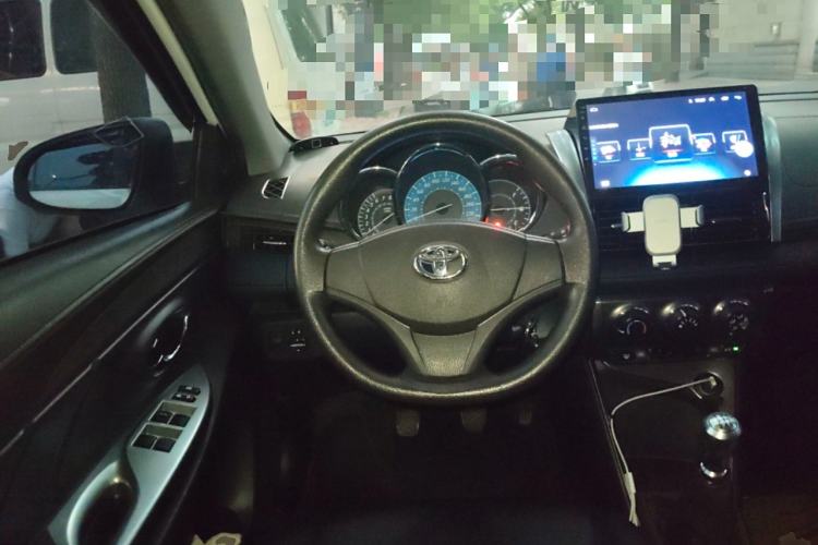 Used Toyota YARiS L Zhi Xuan 2014 1.3E Manual Charm Edition