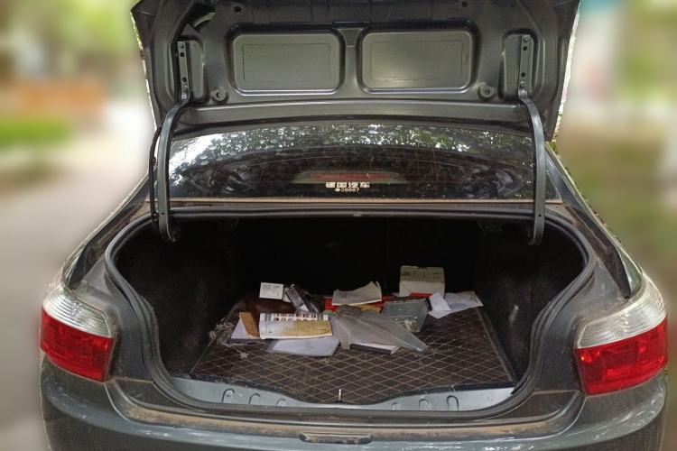 Used Citroen Elysee 2015 ZhiShang Edition 1.6L Manual Comfort Model Trunk