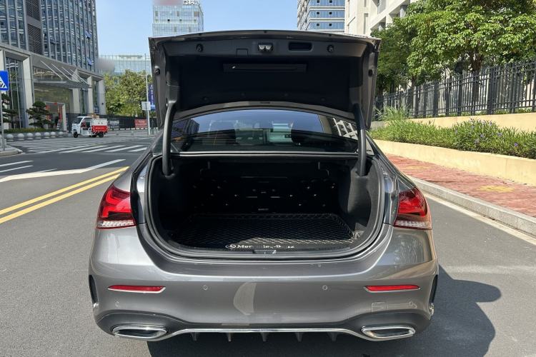 Used Mercedes-Benz A-Class 2022 Revised Version A 200 L Sport Sedan Fashionable Style Exterior 7