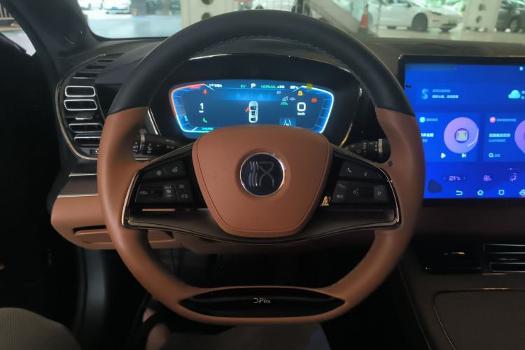 Used BYD Han 2022 DM-i 242km Flagship Model
