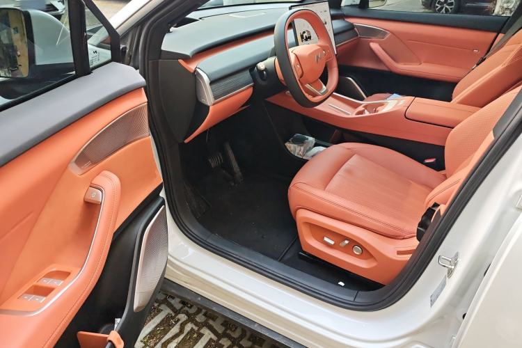 Used ONVO L60 2024 60 kWh Rear-Drive Version
