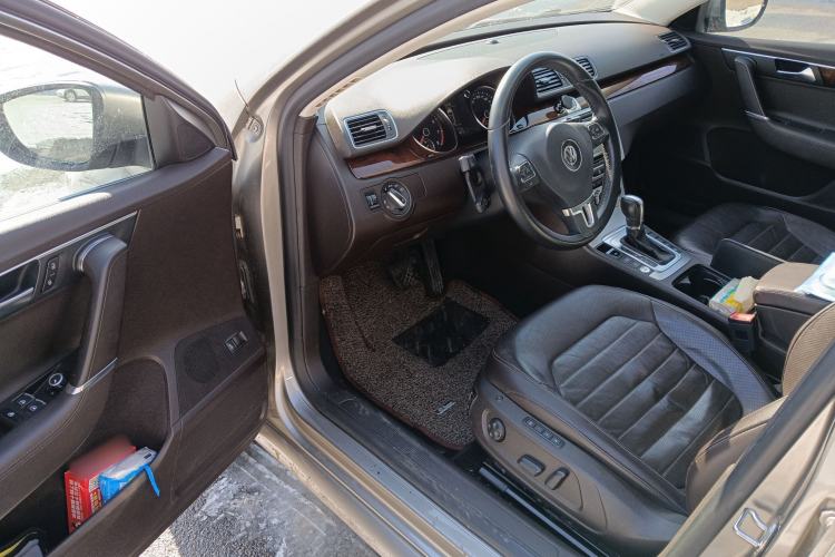 Used Volkswagen Magotan (Import) 2012 Travel Edition 2.0 TSI Luxury Version