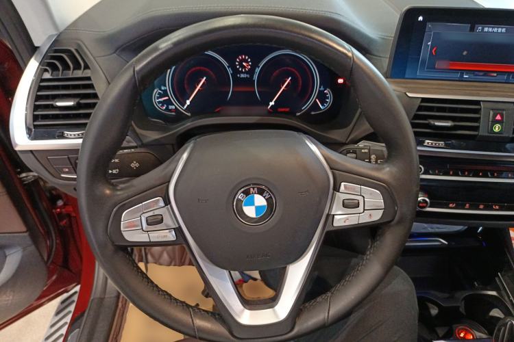 Used BMW X3 2019 xDrive28i Luxury Package Steering Wheel