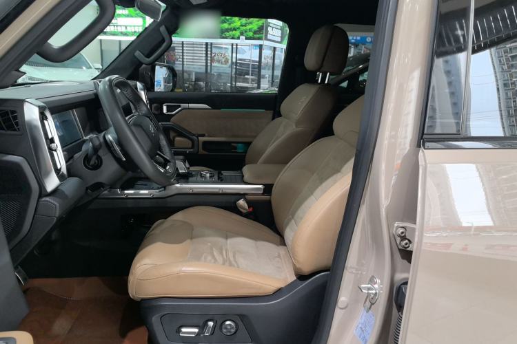 Used JETOUR Traveler 2023 2.0T All-Wheel Drive CrossPRO+
