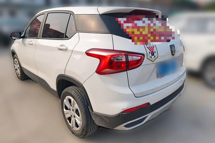 Used Baojun 510 2017 1.5L manual Comfort trim