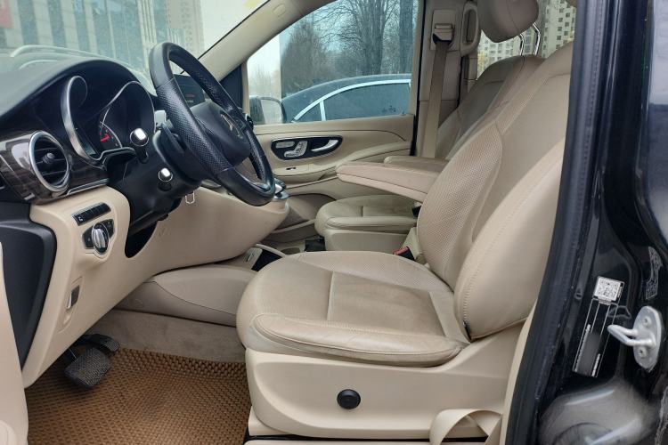 Used Mercedes-Benz V-Class 2016 V 260 Avantgarde Edition