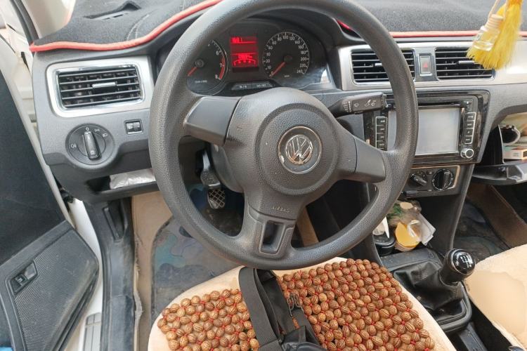 Used Volkswagen Santana 2013 1.6L Manual Comfort Edition