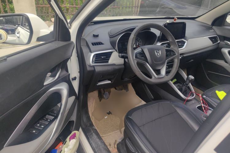 Used Baojun 510 2017 1.5L Manual Fashion Model