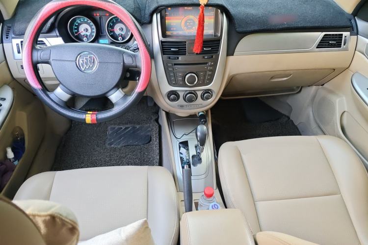 Used Buick Excelle 2013 1.5L Automatic Classic Model
