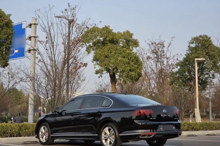 Used Volkswagen Magotan 2025 Zhongxiang Version 280TSI DSG Comfort Edition
