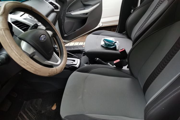 Used Ford EcoSport 2013 1.5L Automatic Fashion Model Left Front Seat