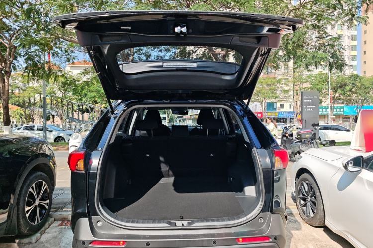 Used Toyota RAV4 2023 2.0L CVT Two-Wheel Drive Urban Edition