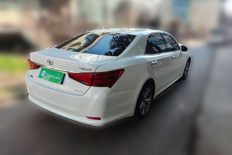 Used Toyota Crown 2015 2.0T Fashion Edition
