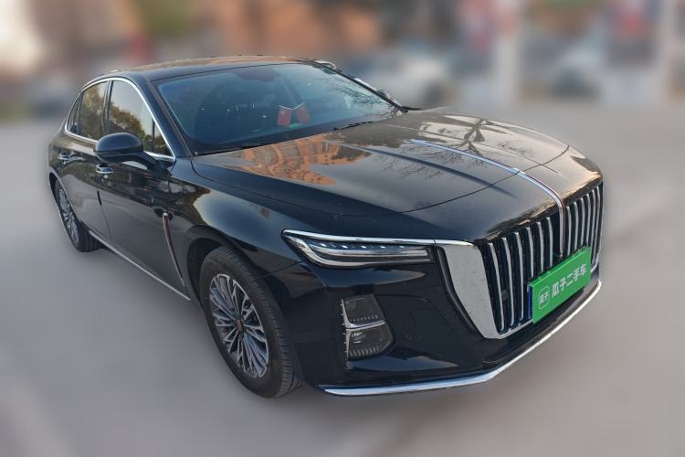 Used Hongqi H5 2023 1.5T DCT Smart Connect Flagship Edition Front Right 45 Deg