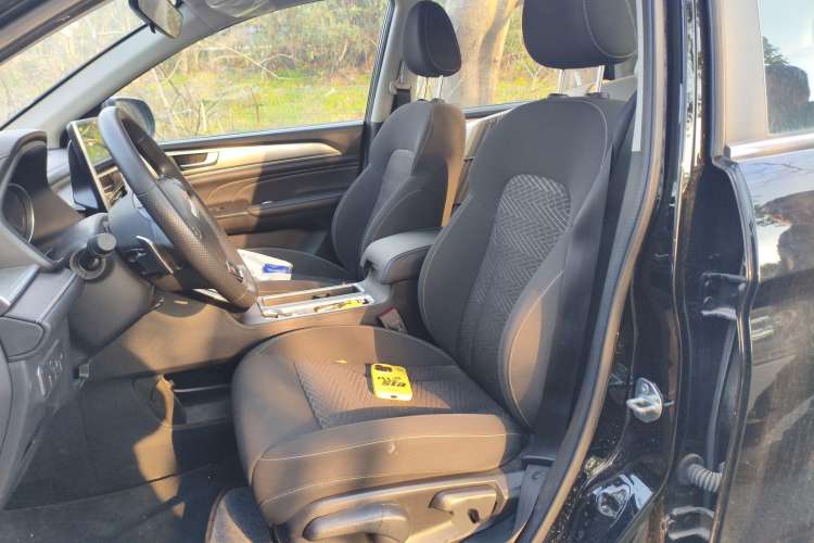 Used Haval M6 2023 PLUS 1.5T DCT Elite Smart Connectivity Model
