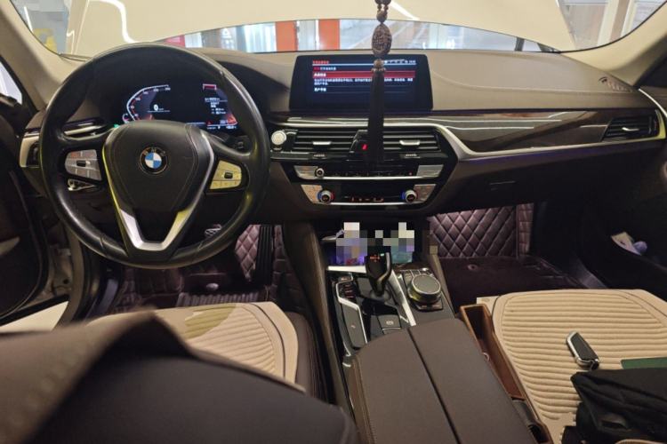 Used BMW 5 Series 2020 525Li Luxury Package
