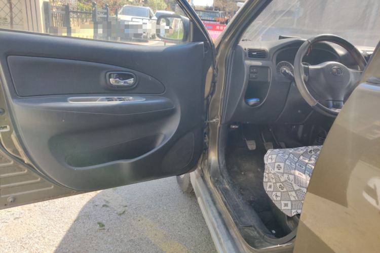 Used FAW Senya S80 2011 1.5L Manual 5-Seater Urban Elite Edition Driver Seat